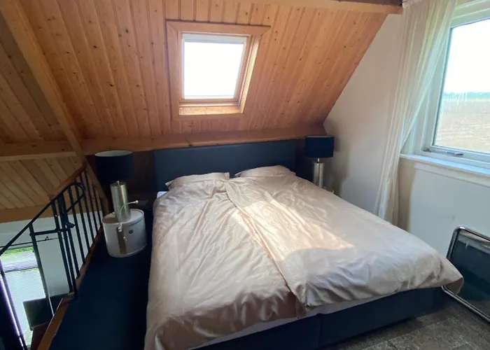 The White House - Gehele Bed and breakfast 3*